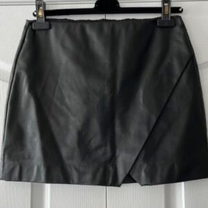 Blank NYC Black Soft Faux Leather Mini Skirt Size 24